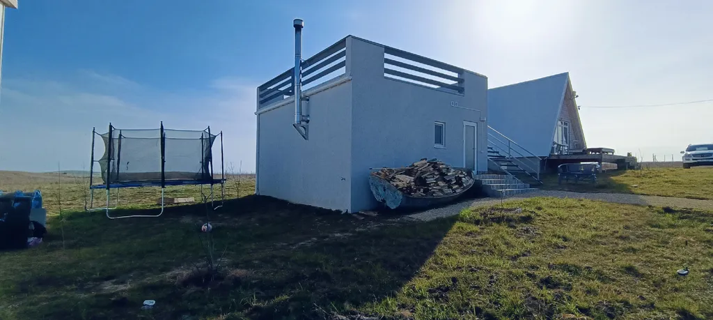 Коттедж House с панорамной террасой на крыше с видом на море — аренда посуточно в Веселовка