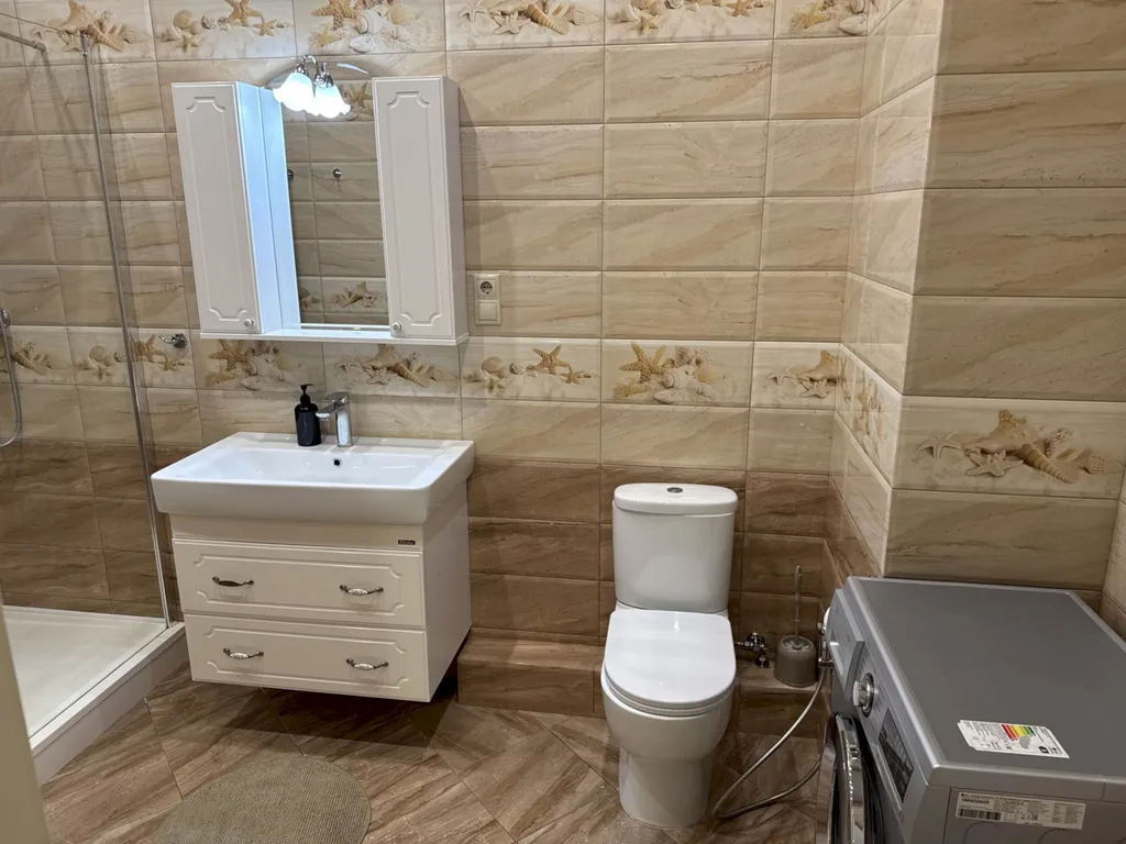 Первая береговая с видом на море и террасой – Толстый мыс