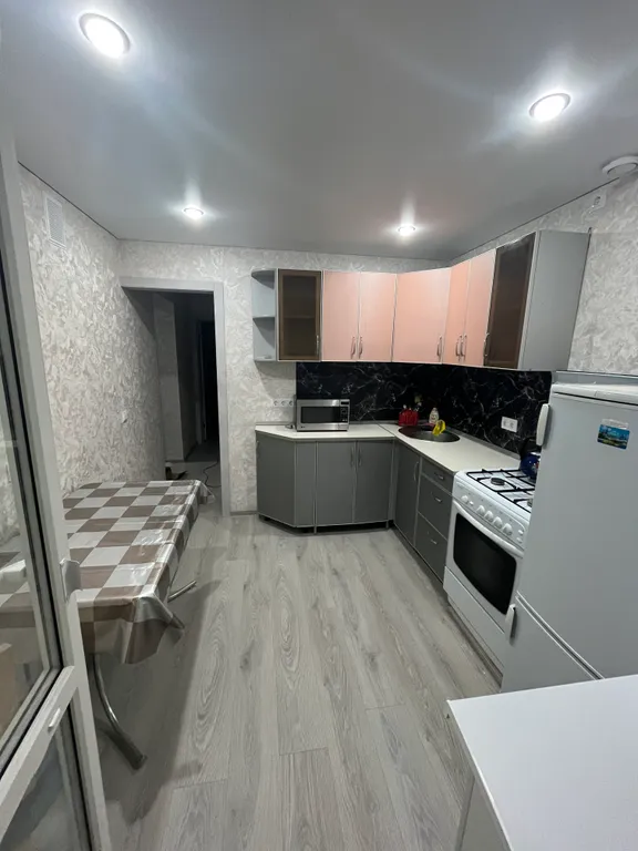 Прocтоpная квартира с ремонтом в центре города