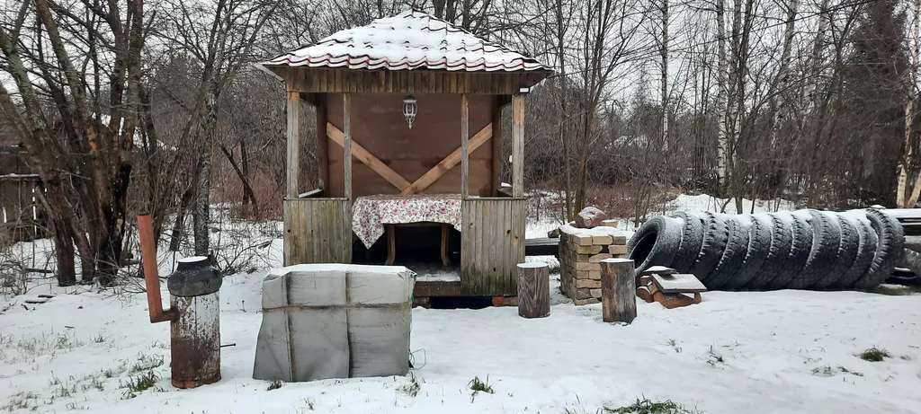 Новый деревянный дом в живописном месте