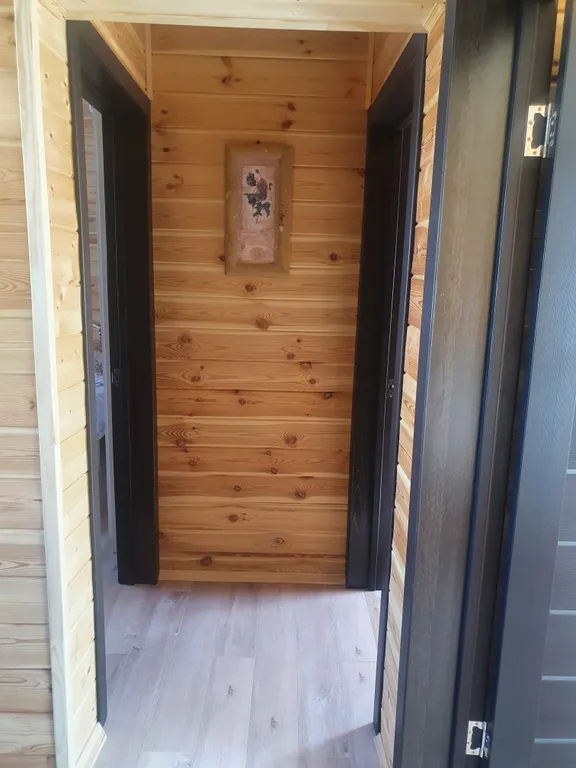 Деревянный большой дом