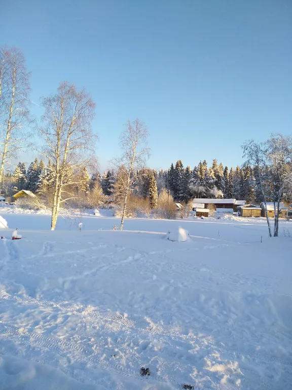 Уютный дом на берегу реки Янисйоки