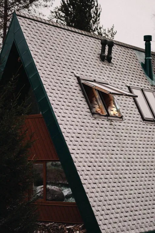 Коттедж A-Frame вид на озеро и лес