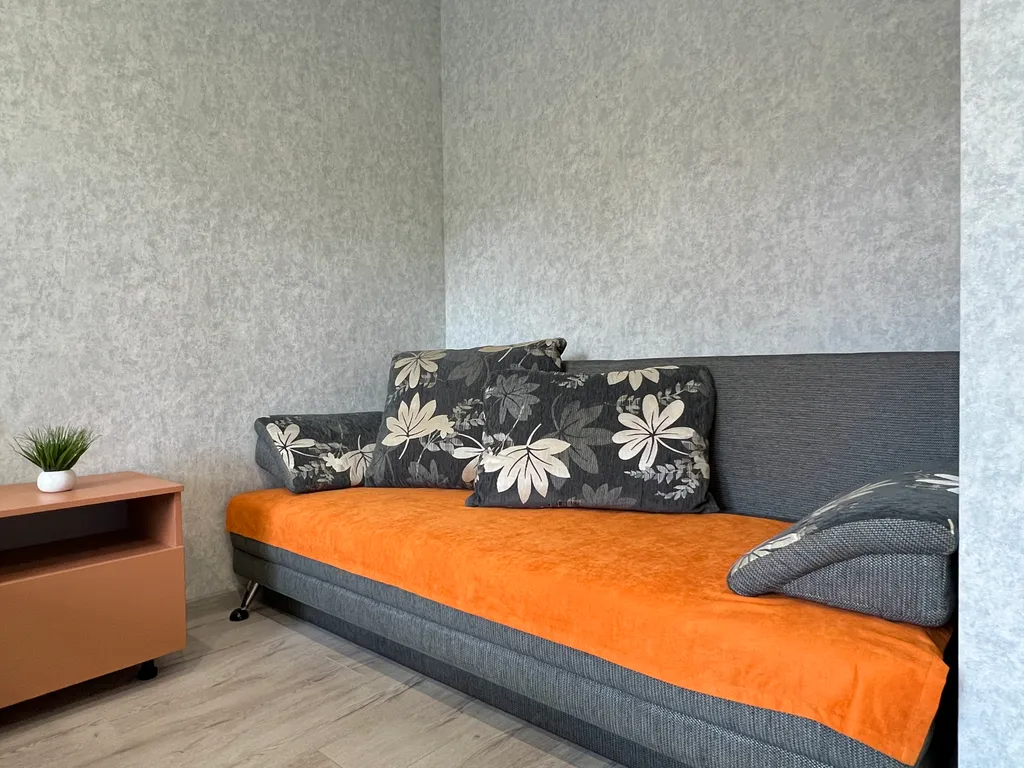 1-к кв в 20 минутах езды от центра не берем оплату за уборку