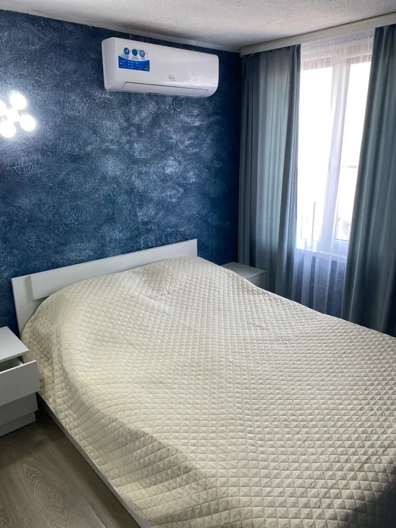 Комната на берегу моря