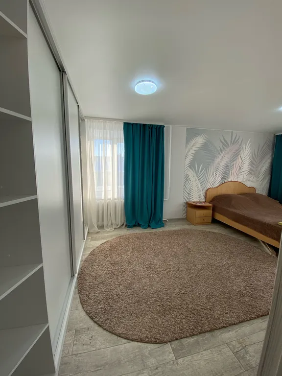 Квартира Трехкомнатная уютная квартира — Голышманово