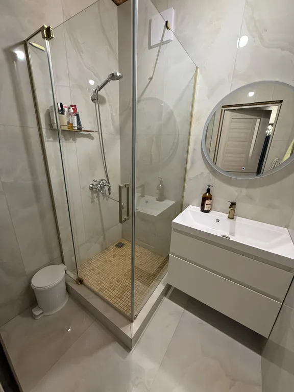 Двухэтажный кирпичный дом с уютом и атмосферой