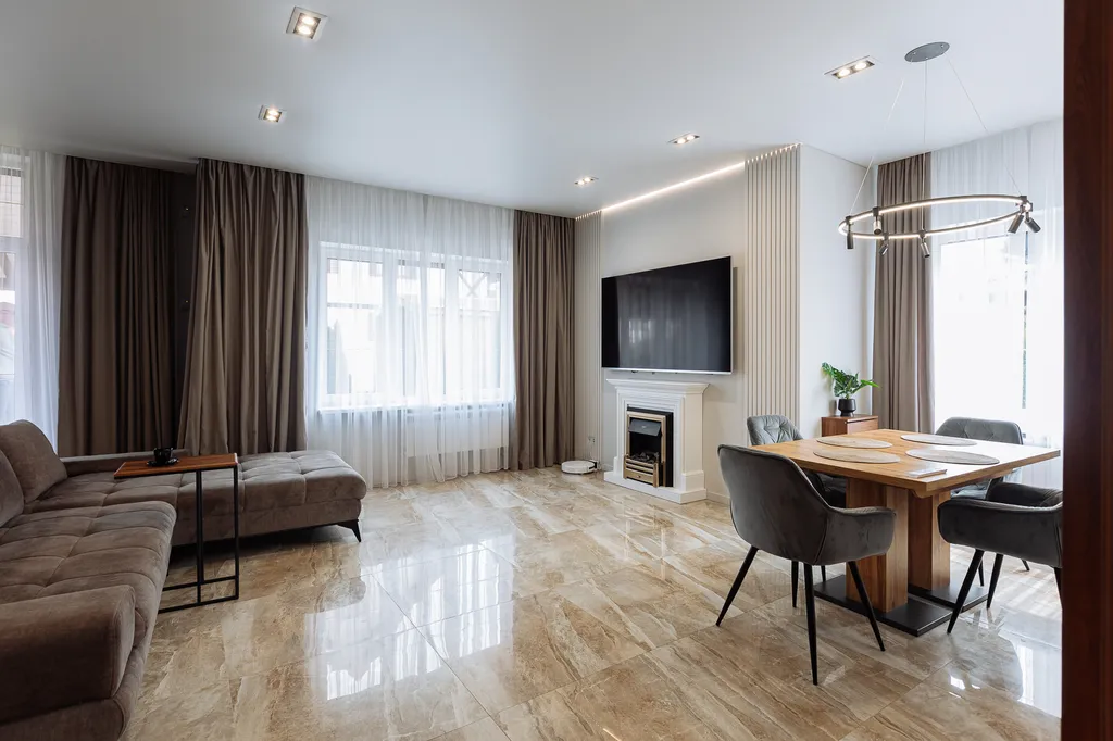 Таунхаус с бассейном у моря