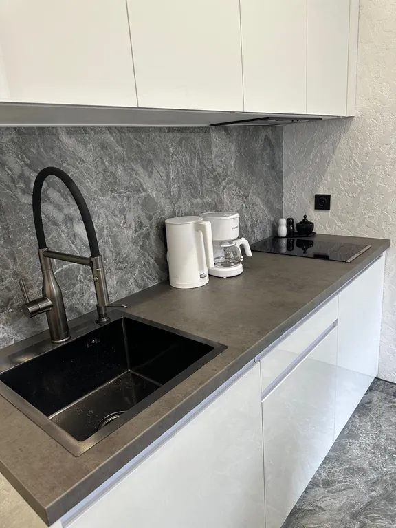 Стильная двухкомнатная квартира в тихом месте, центр города, цирк