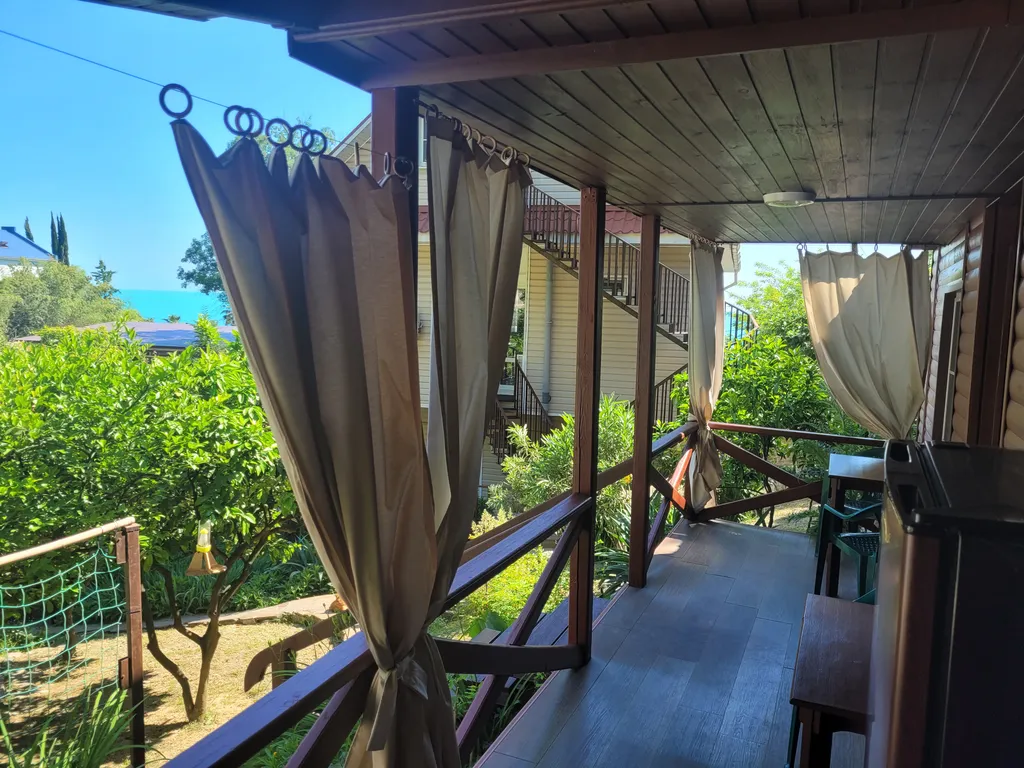 Коттедж 2-комнатный Дом — Сочи