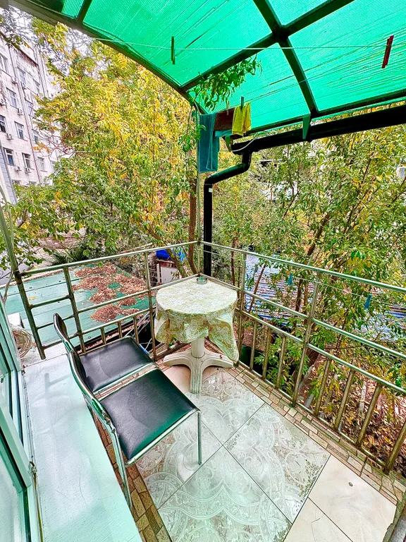 Уютная светлая чистая с балконом квартира центре, возле моря