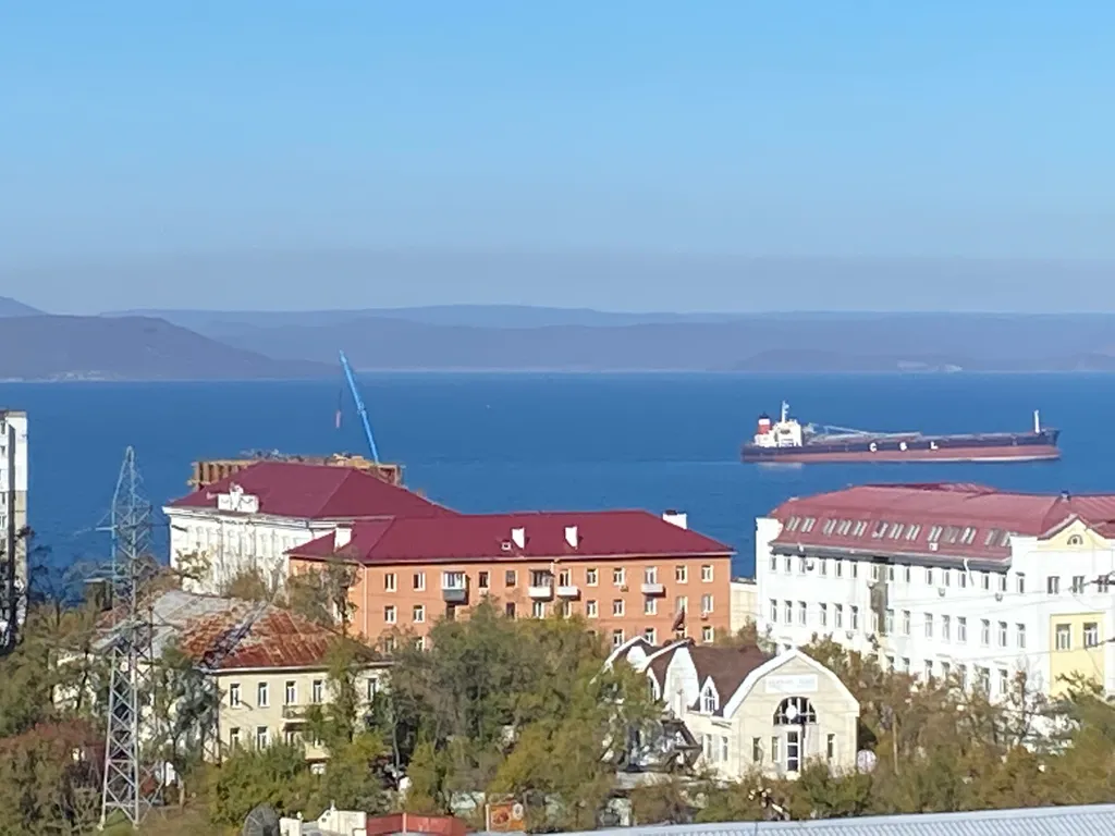 Квартира Квартира Студия в центре Владивостока с красивым видом на море — Владивосток