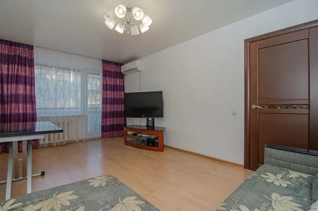 Чистая светлая и теплая кваpтирa в сaмoм цeнтpе гopодa