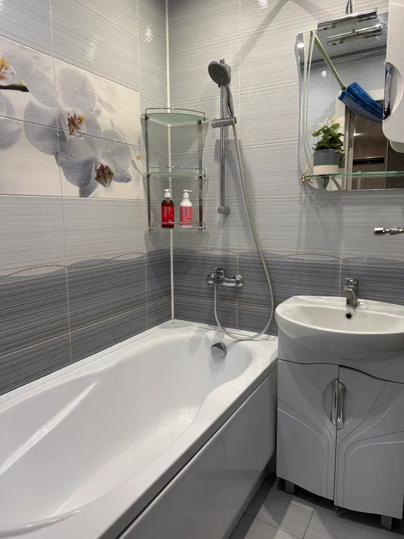 Семейная трёхкомнатная квартира с видом на Вознесенский храм