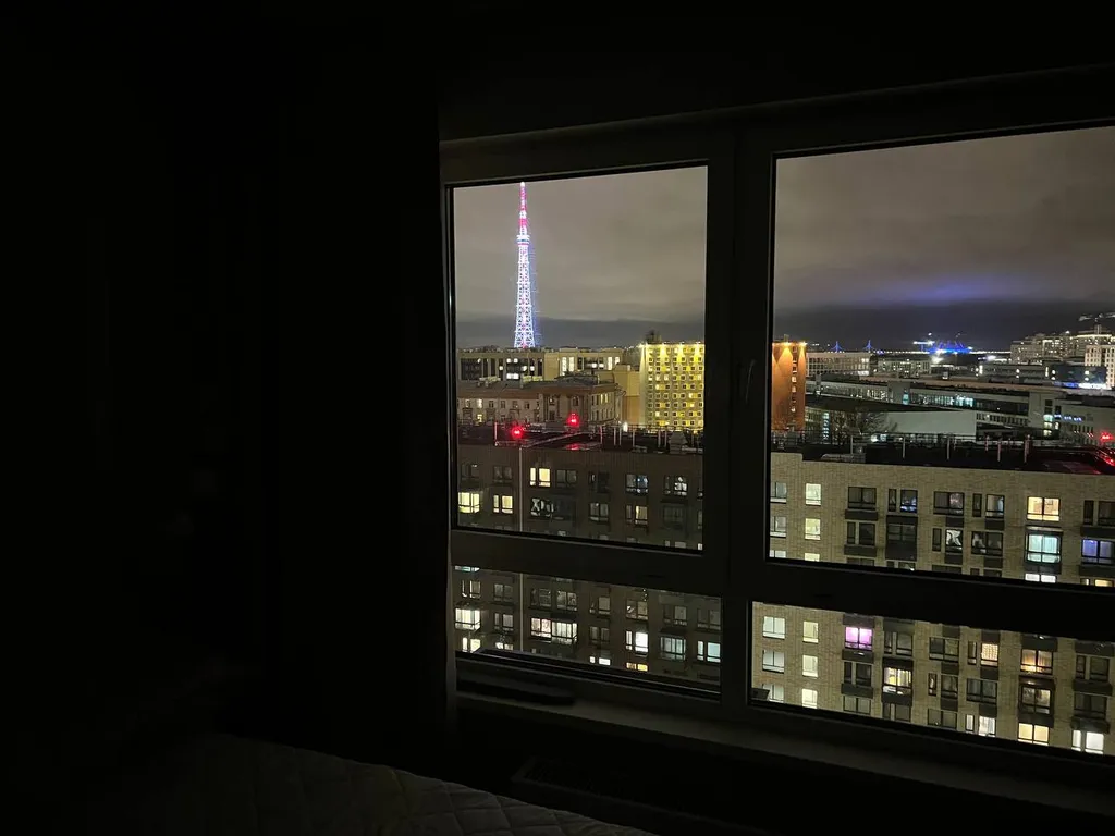Уютная студия на последнем этаже с приятным видом
