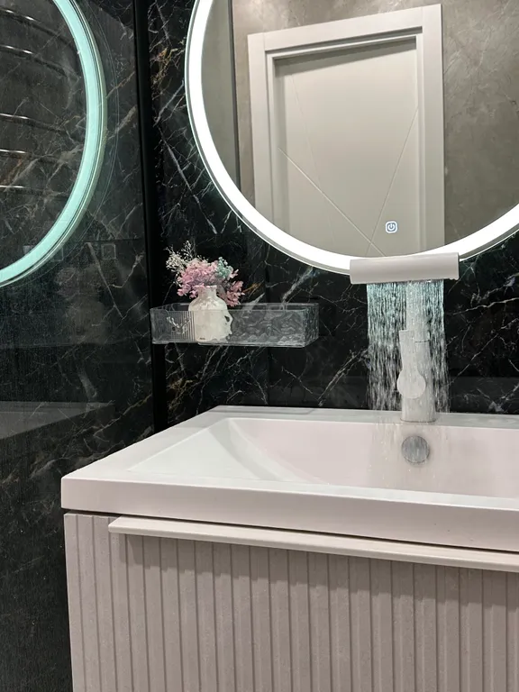 Квартира Квартира Шикарная трёхкомнатная для большой семьи — Лазаревское