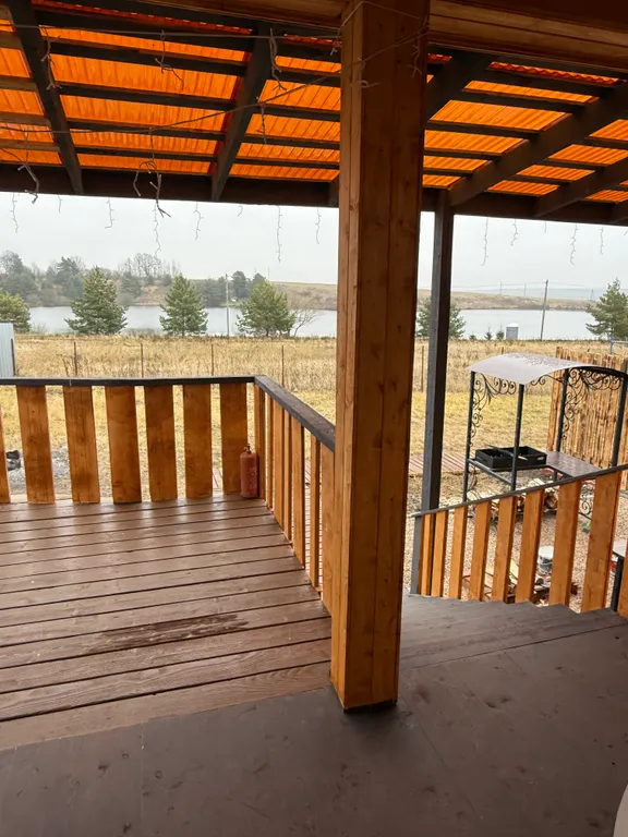 Дом с баней в доме с видом на лес и водохранилище