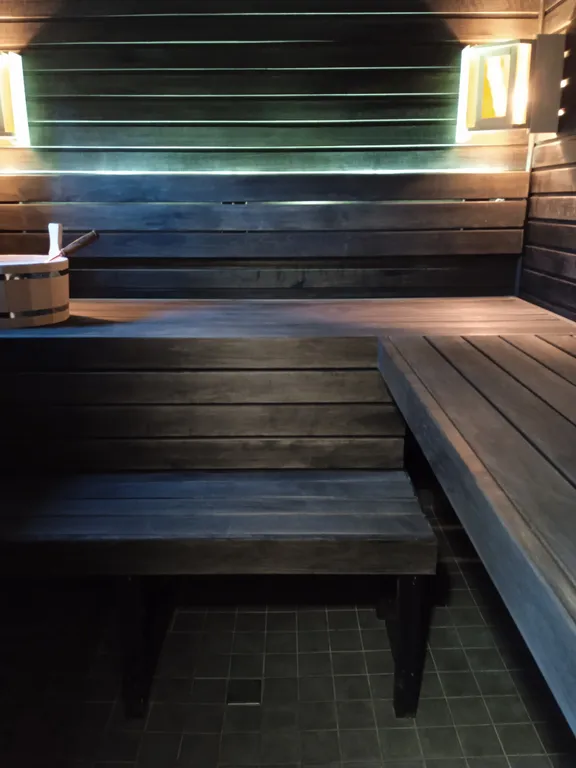 Коттедж с баней