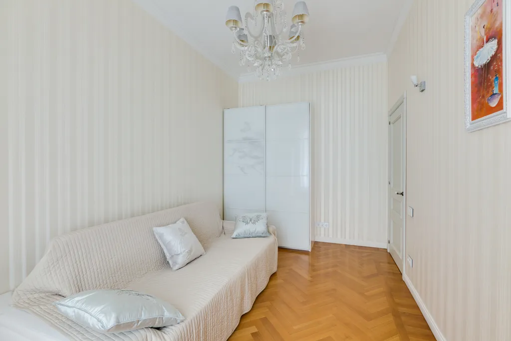 Квартира Великолепная светлая и просторная квартира в историческом доме — Москва