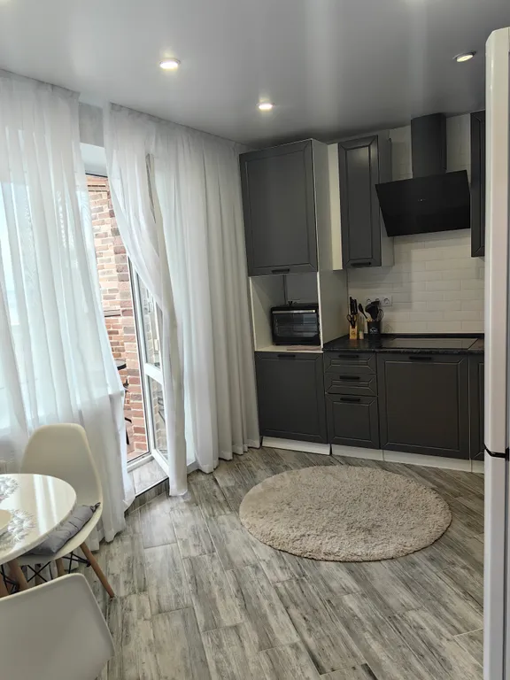 Full House Apartment