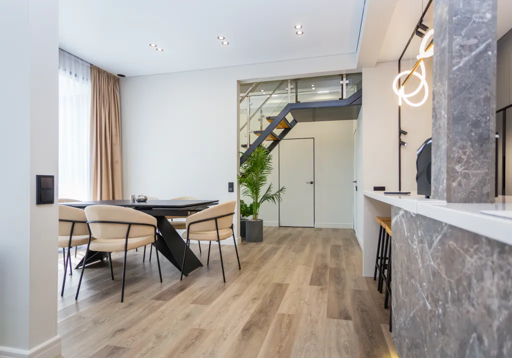 Дом у моря с бассейном