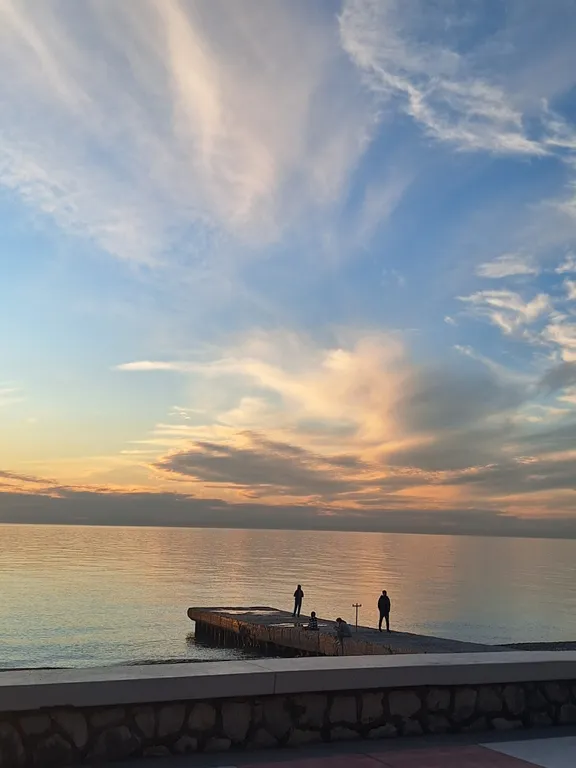 Квартира с балконом у моря