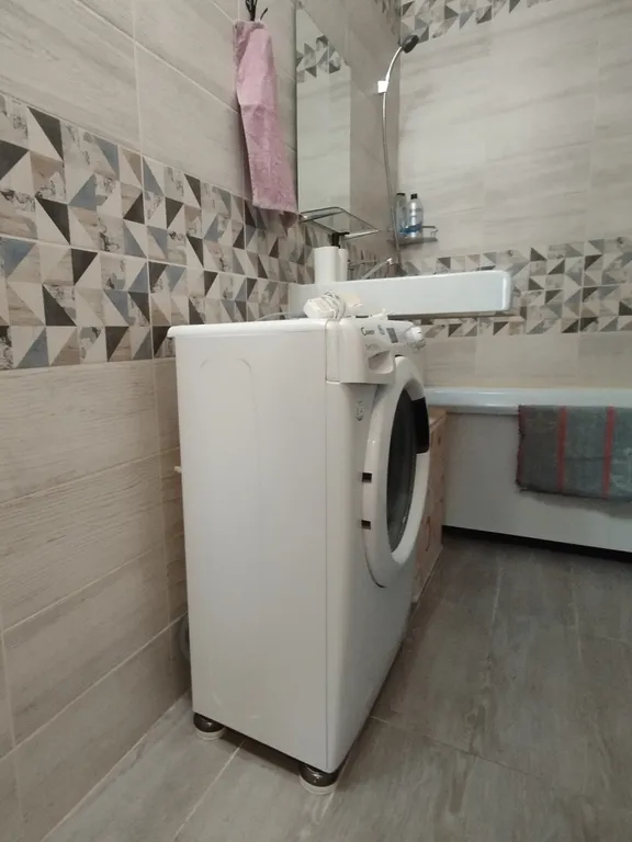 Прекрасная квартира. Вокзал и аэропорт поблизости