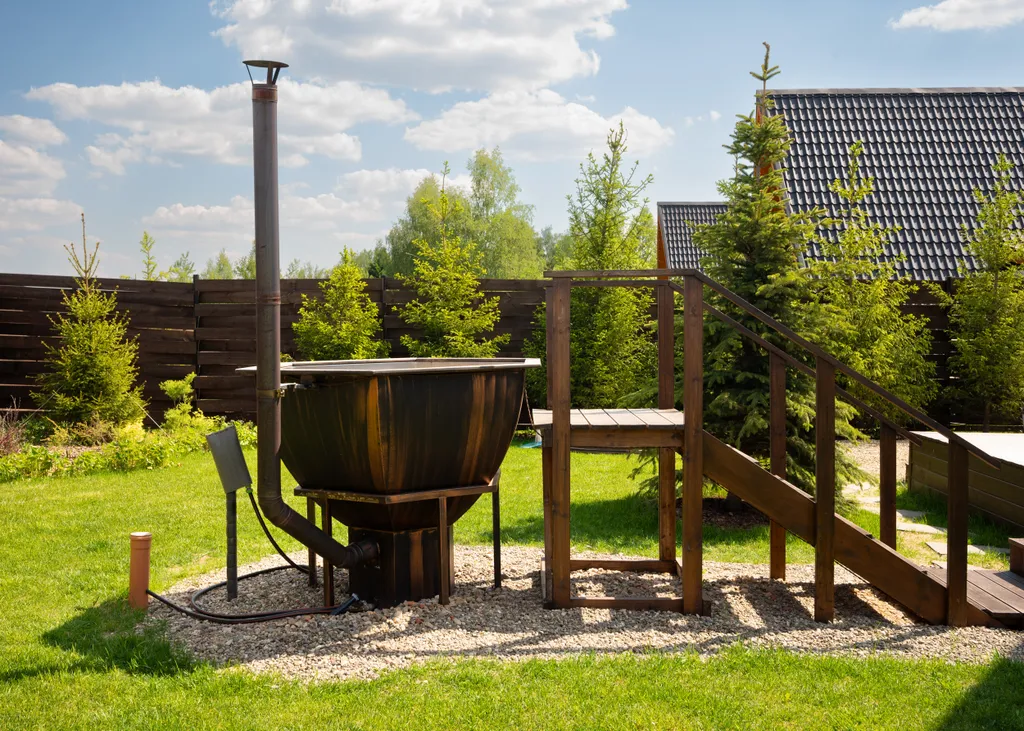 Коттедж с баней и уличным чаном