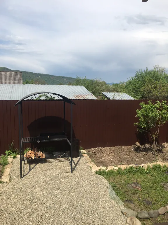 Номер в доме из двух номеров с разными входами