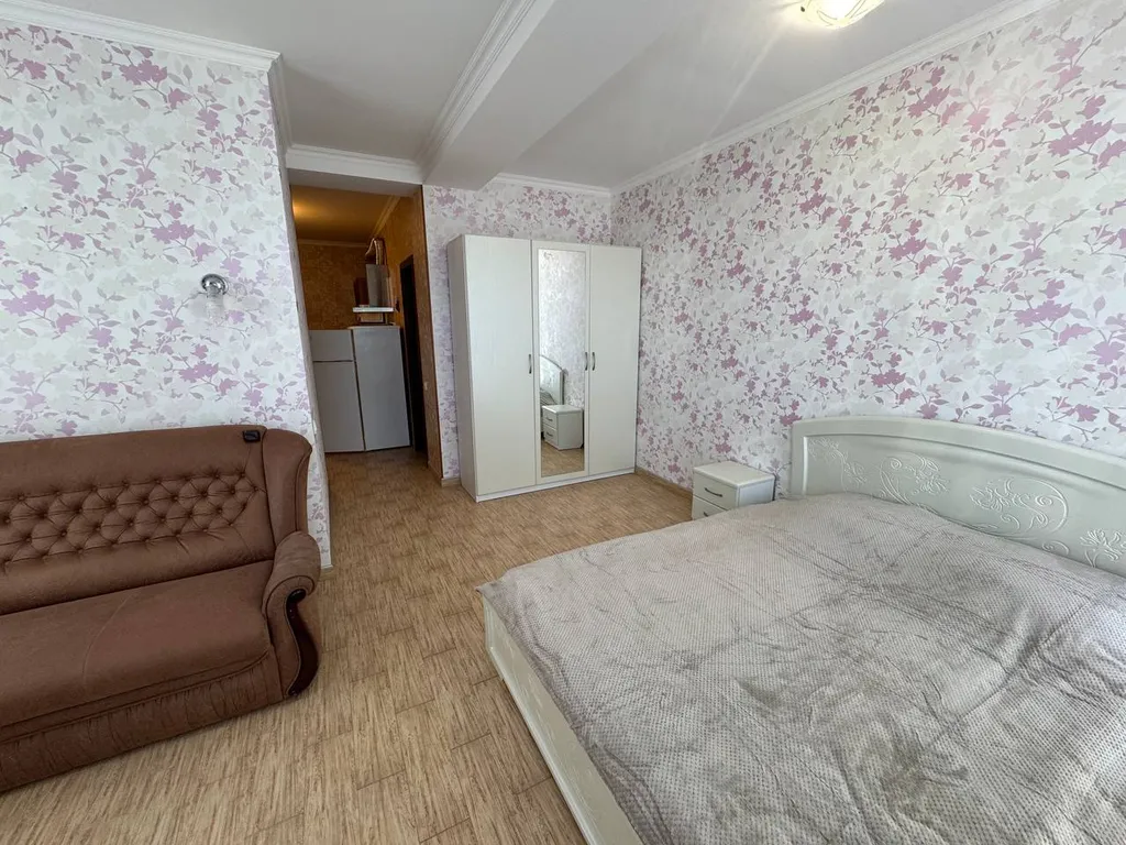 Уютный номер со своим двориком и балконом до 6 человек