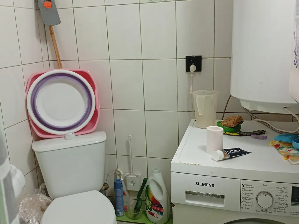 Доми с видом на лес и море