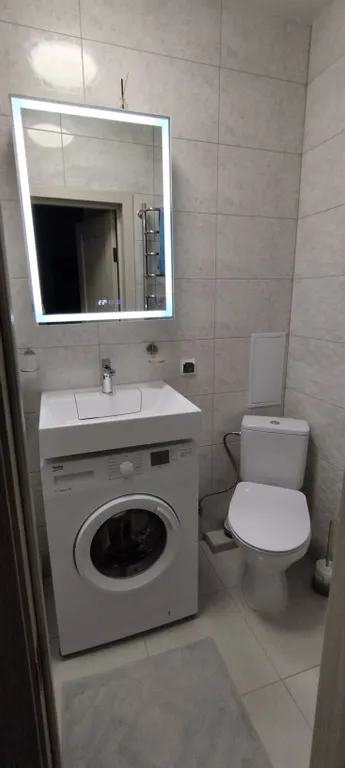 Уютная квартира с хорошим ремонтом в новом доме у моря