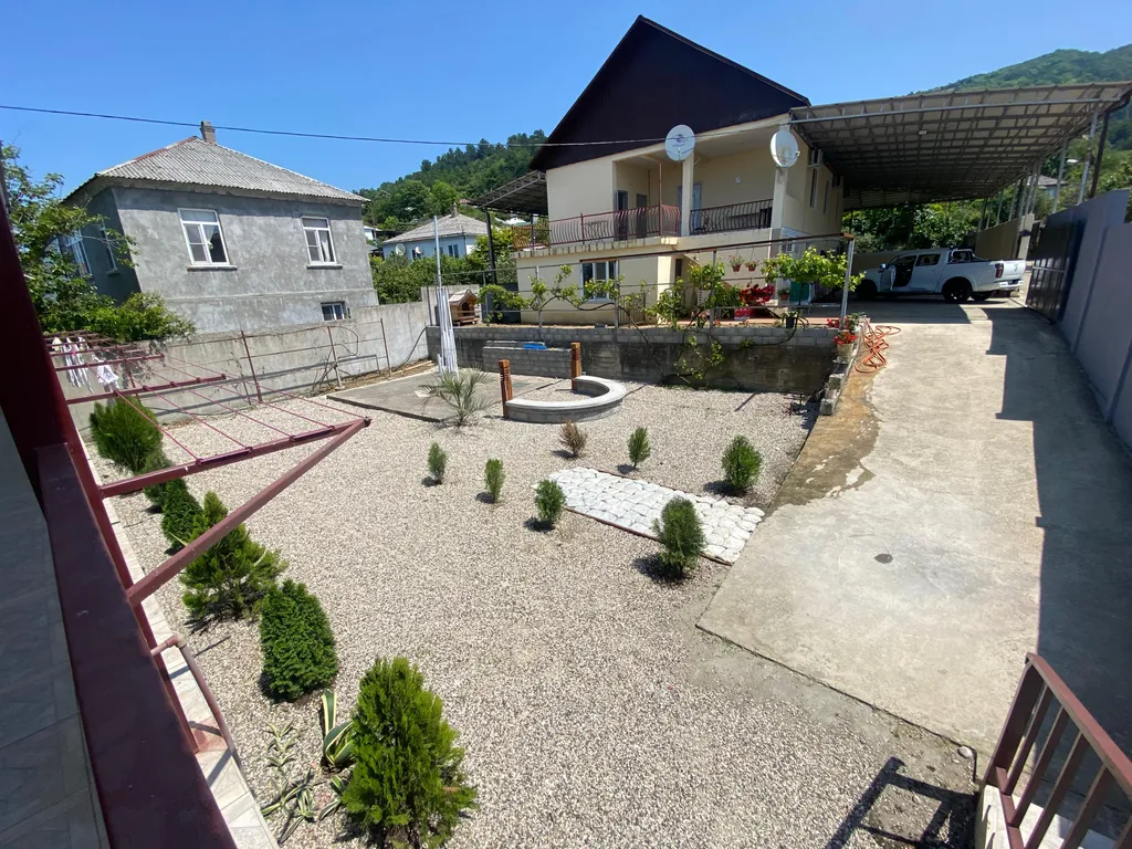 Эконом трехместный