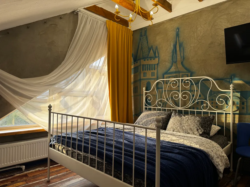 Квартира Квартира Апартамент с балконом на мансардном этаже с видом на море — Геленджик