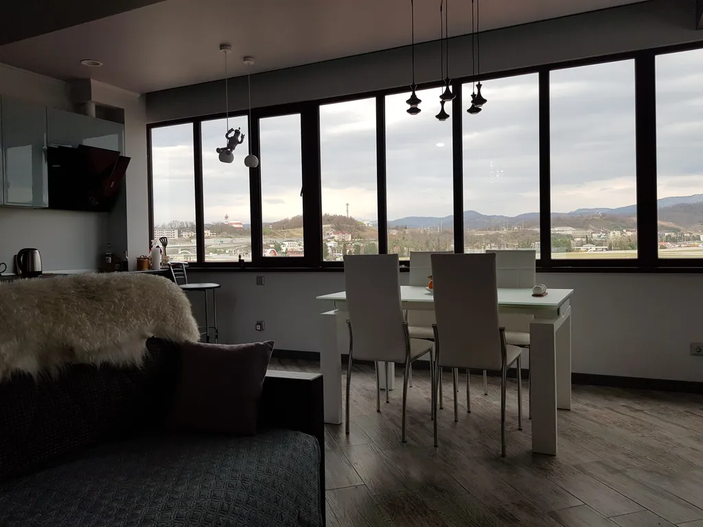 Квартира Просторная квартира с видом на горы и взлетающие самолёты — Адлер