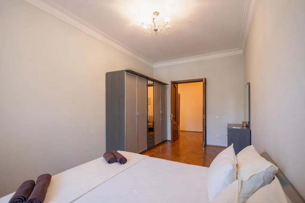 Апартаменты с видом на бульвар на Торговой