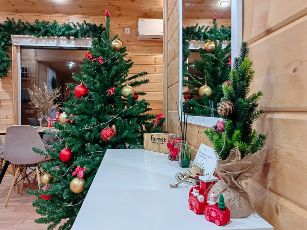 Коттедж Дом с панорамными окнами с видом на лес — аренда посуточно в Тюмень