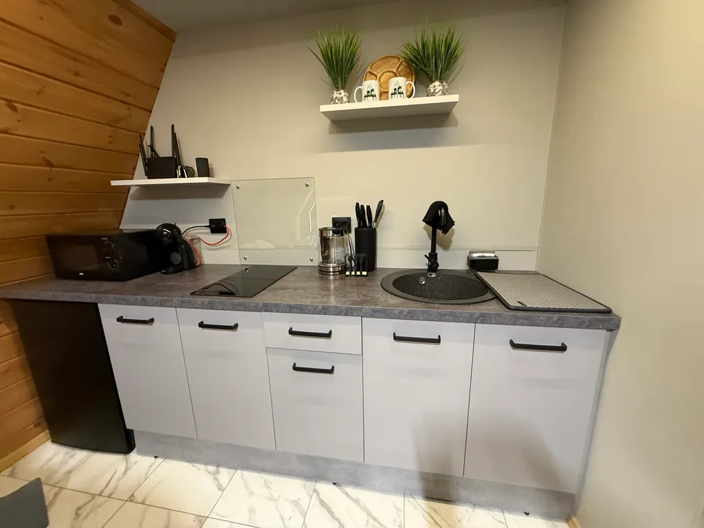 Коттедж 3-комнатный Дом — Деревянное