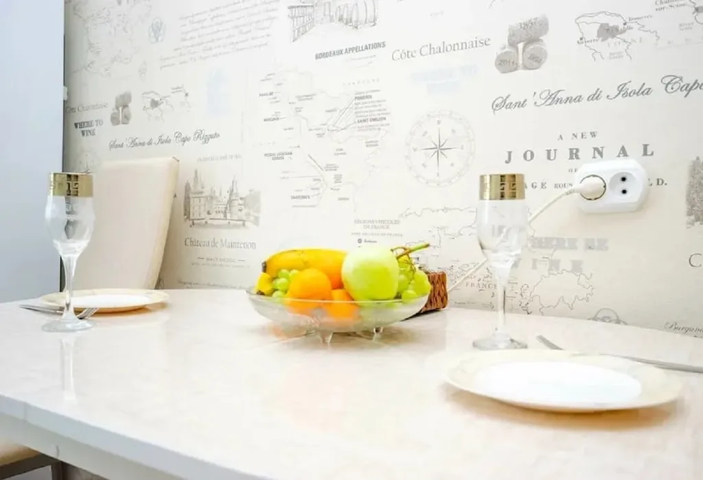 Уютная квартира рядом с ТРК Семья