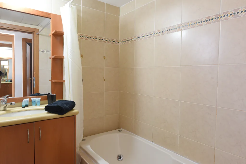 Квартира с чястном бассейном