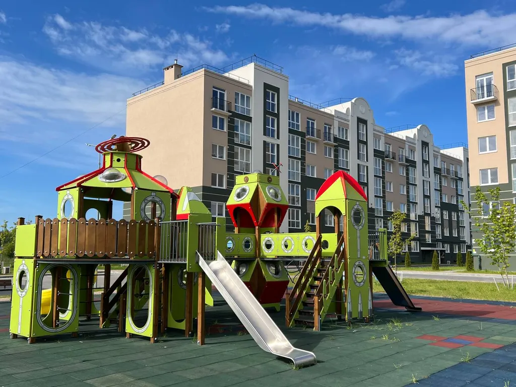 Квартира с рассветом над морем