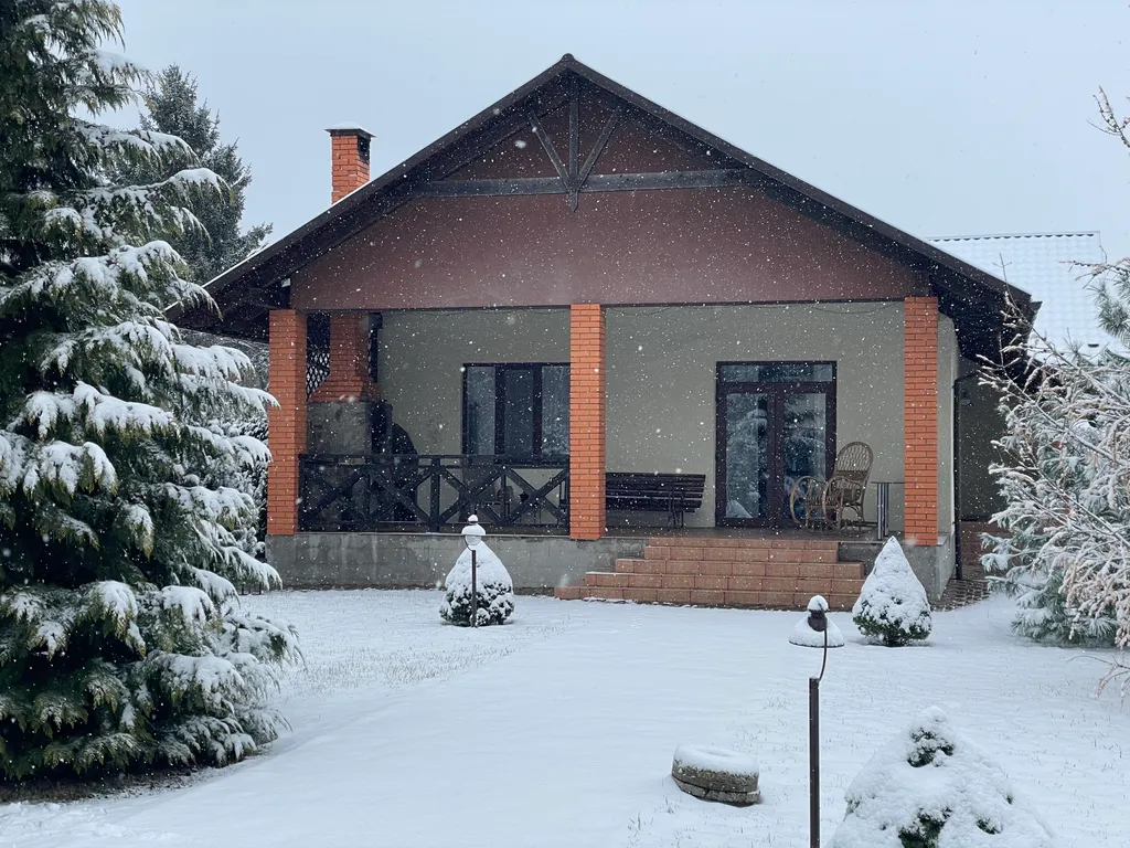 Уютный семейный дом на заливе вблизи города Брест