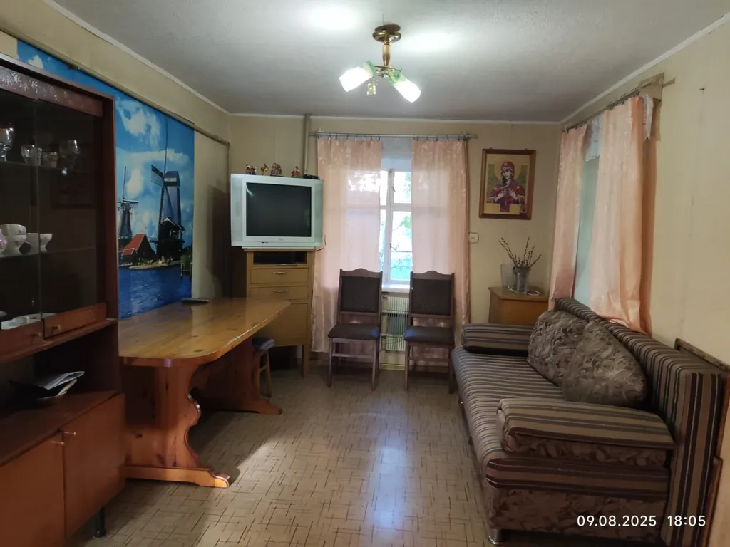 Большой дом у моря