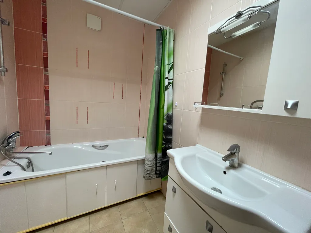 Просторная крупногабаритная 2х комнатная квартира