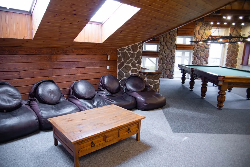 Премиум-дом для отдыха с сауной, бассеином и бильярдом