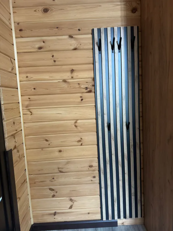 Дом с баней у гор