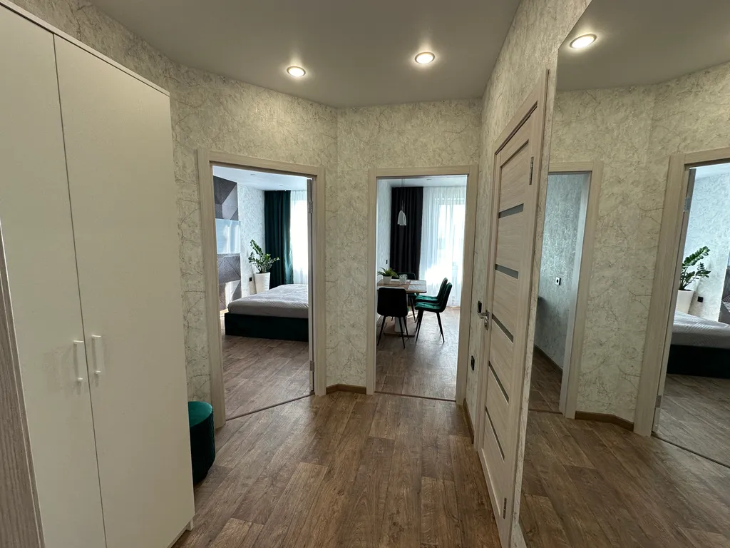 Шикарная квартира с панорамными окнами и видом на парк