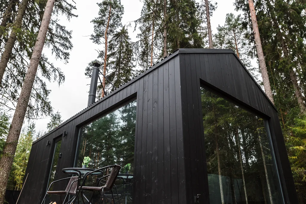 Коттедж Дом с ванной у панорамного окна в хвойном лесу by Lynwood — Вырица