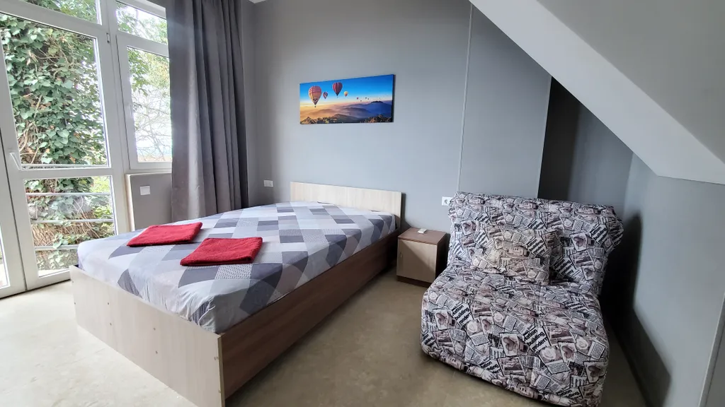 Апартаменты с балконом