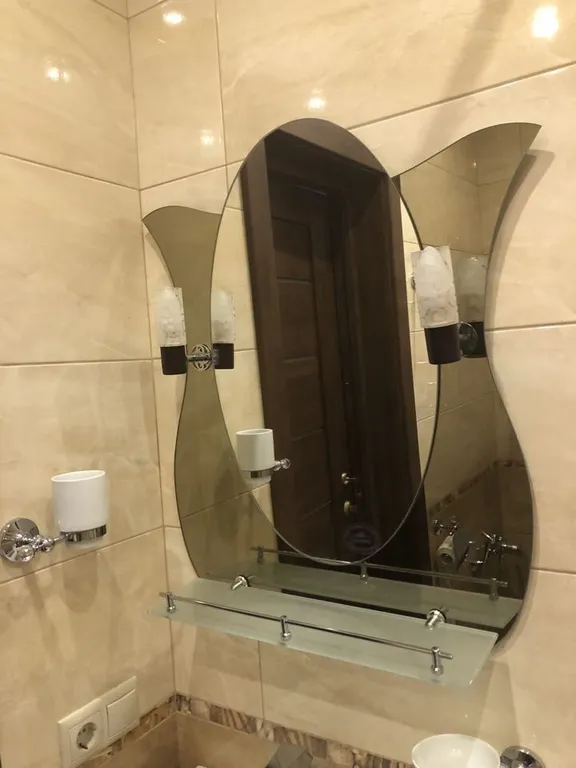 Таунхаус на береговой линии песчаного пляжа с бассейном